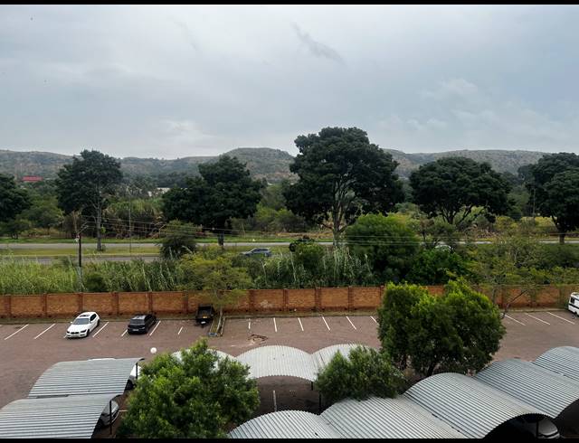 2 BEDROOM APARTMENT FOR SALE IN KARENPARK
